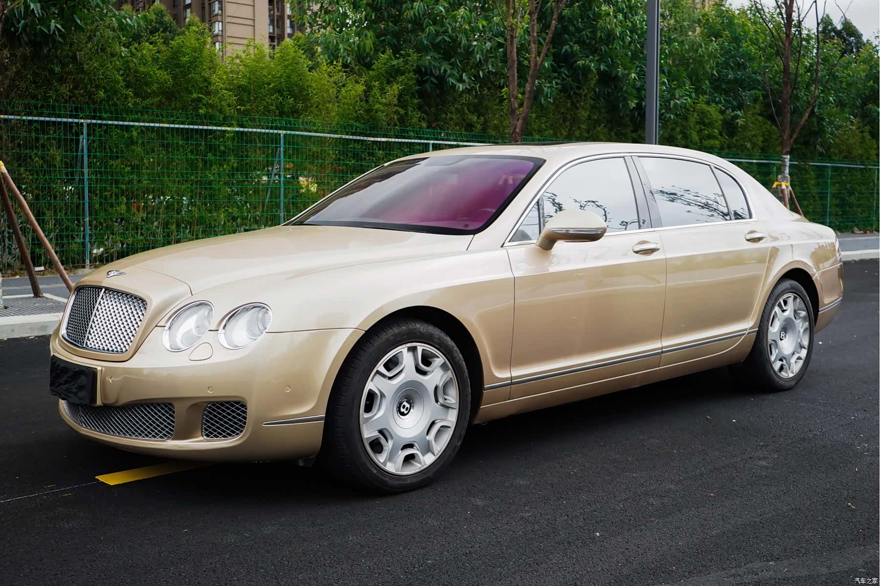 Bentley Flying Spur, 2013 1