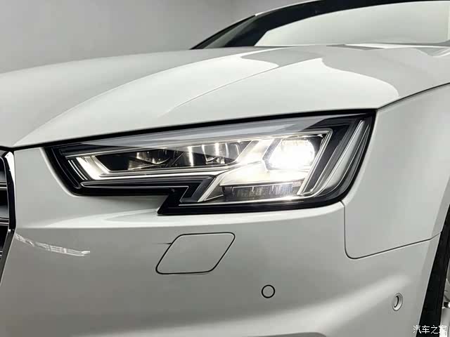 Audi A4L, 2019 20