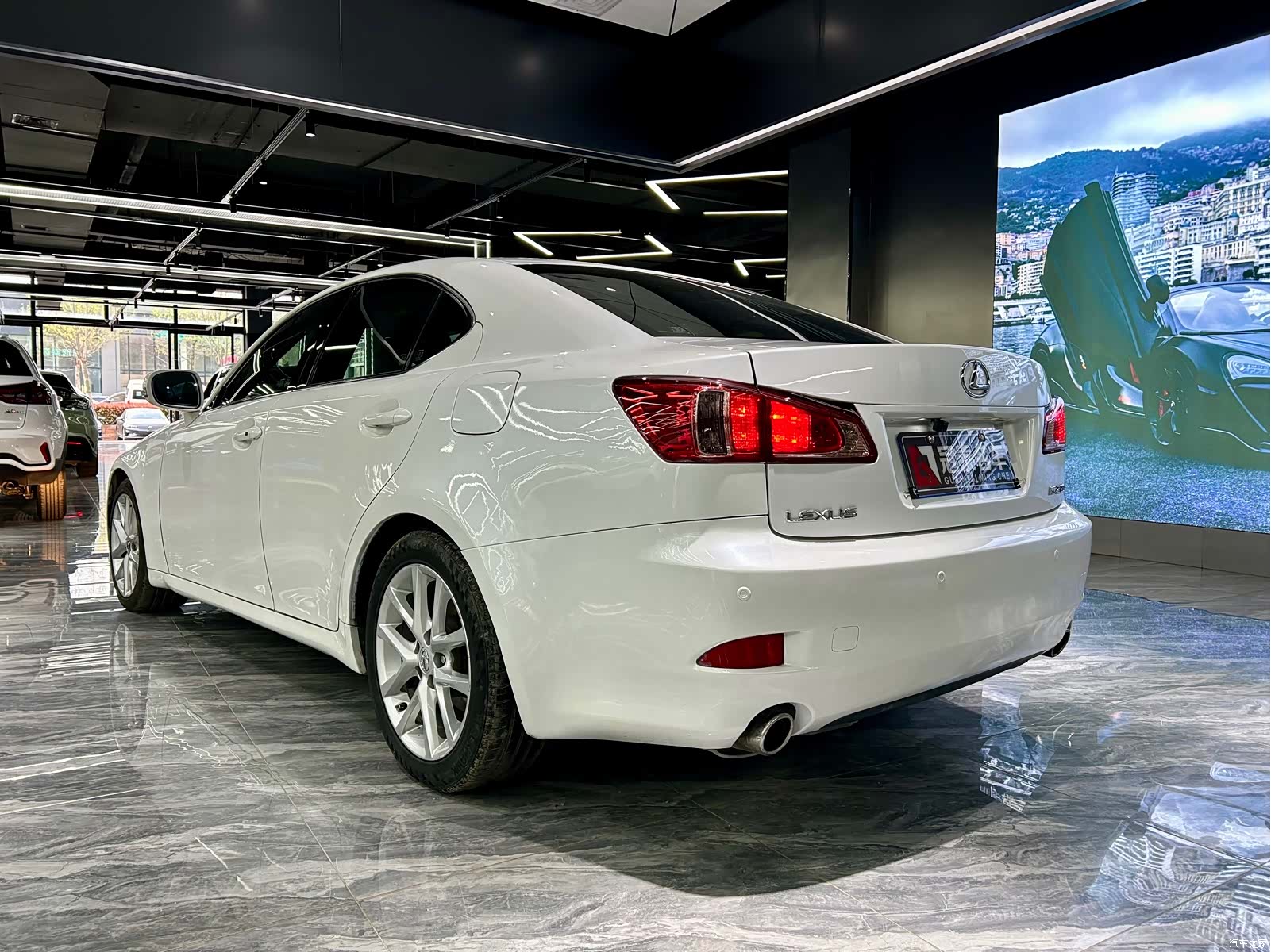 Lexus IS, 2012 7