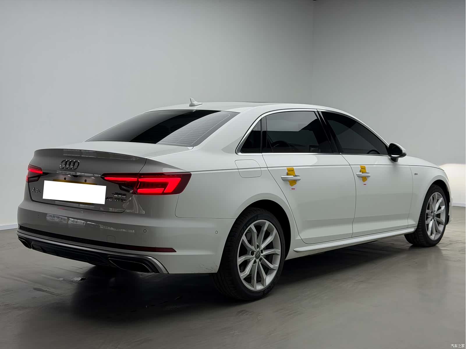Audi A4L, 2019 6