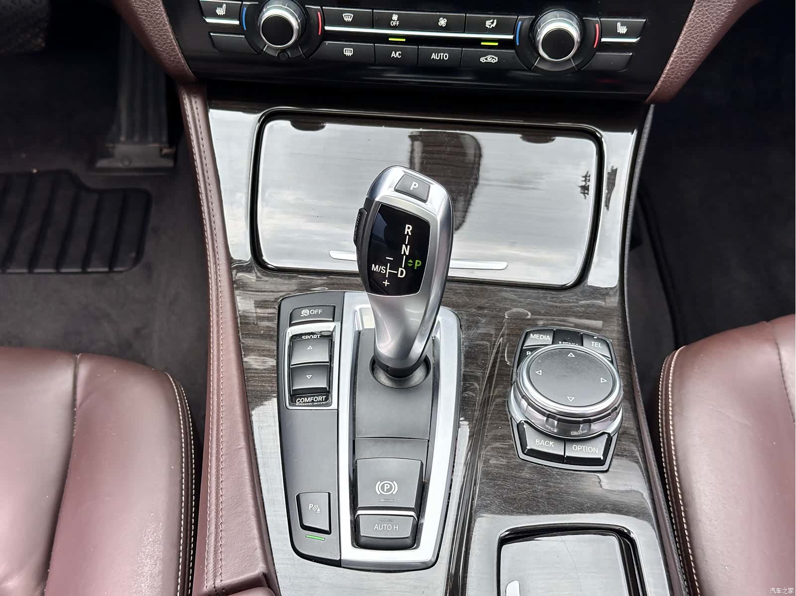 BMW 5 Series, 2016 16