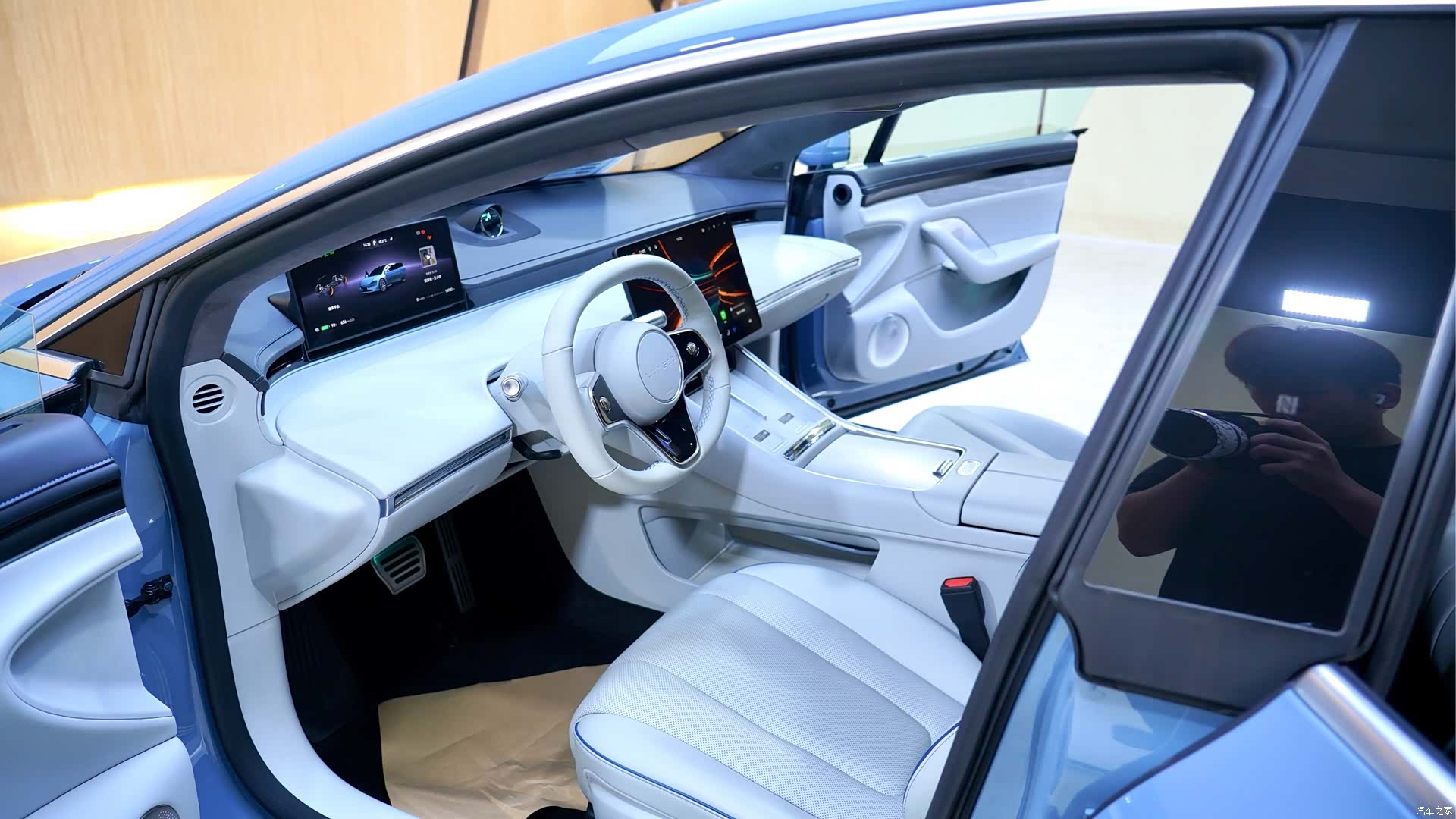 Luxeed S7, 2025 4
