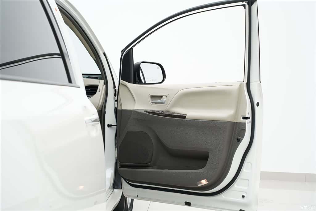 Toyota Sienna, 2016 29