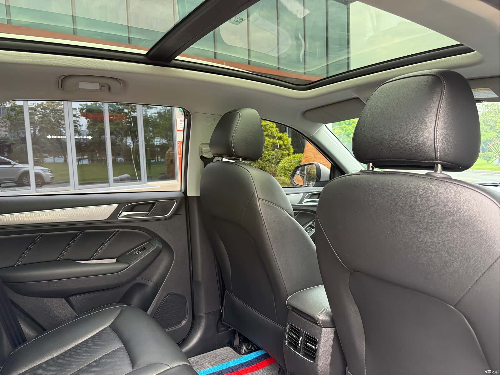 Roewe RX5, 2020 15