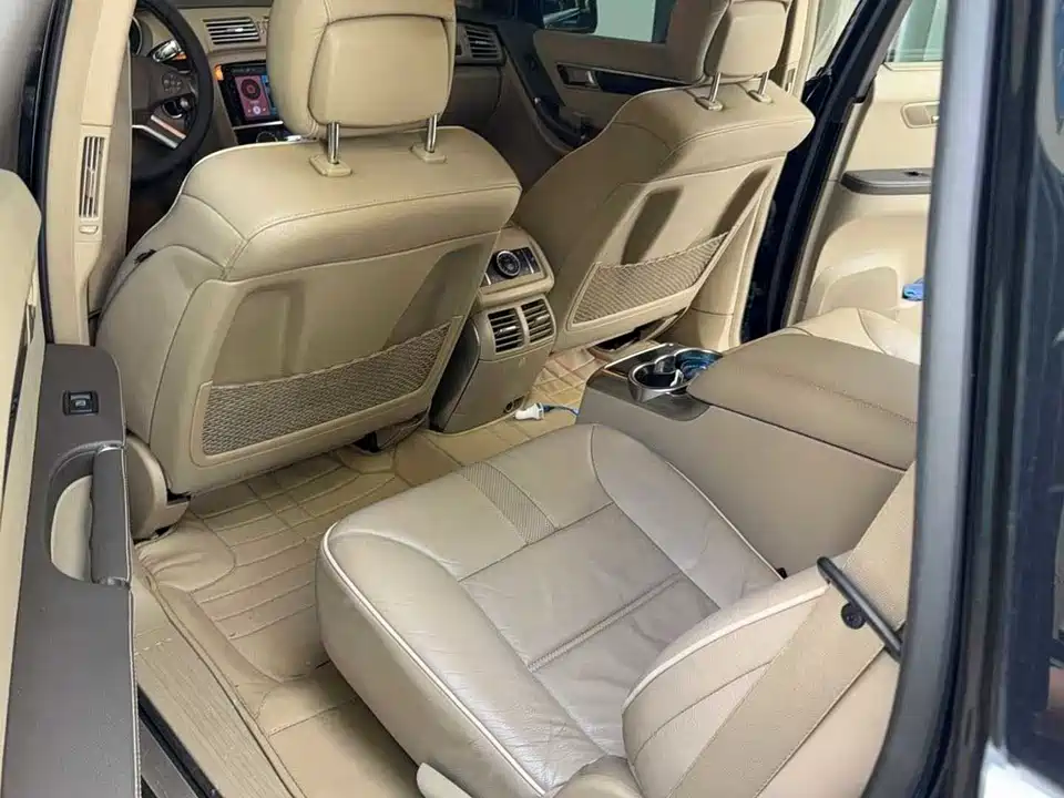 Mercedes-Benz R-class