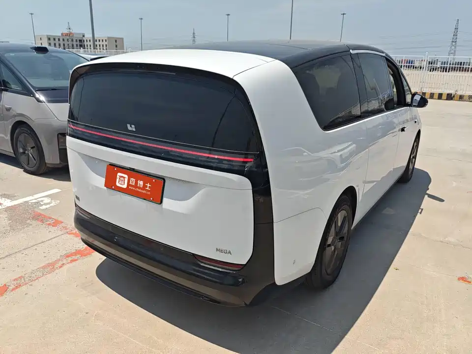Li Auto Ideal MEGA