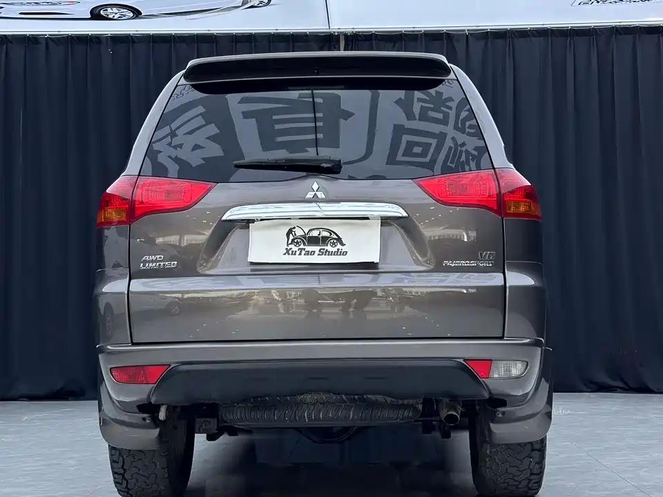 Mitsubishi Pajero Jinchang