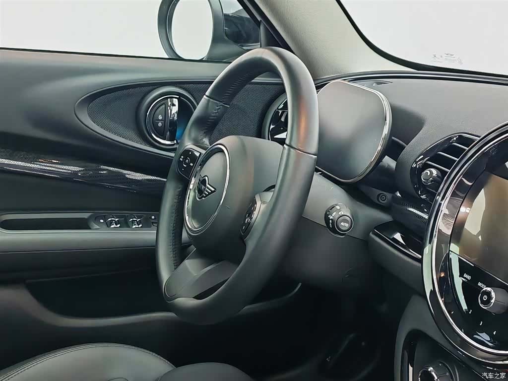 Mini Clubman, 2023 22