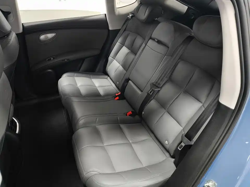 IM Motors Zhiji LS6 IM Motors Zhiji LS6