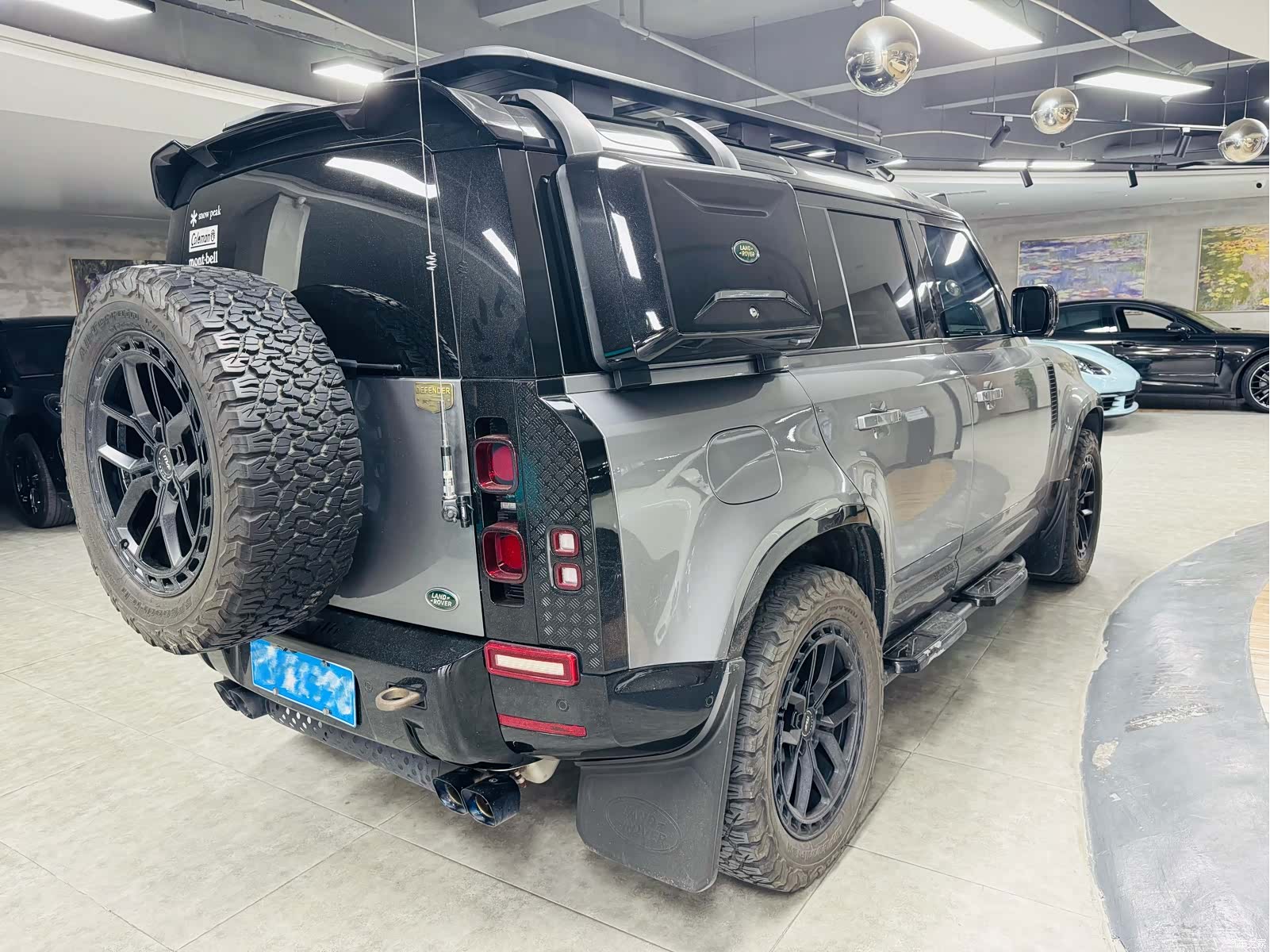 Land Rover Defender, 2023 4