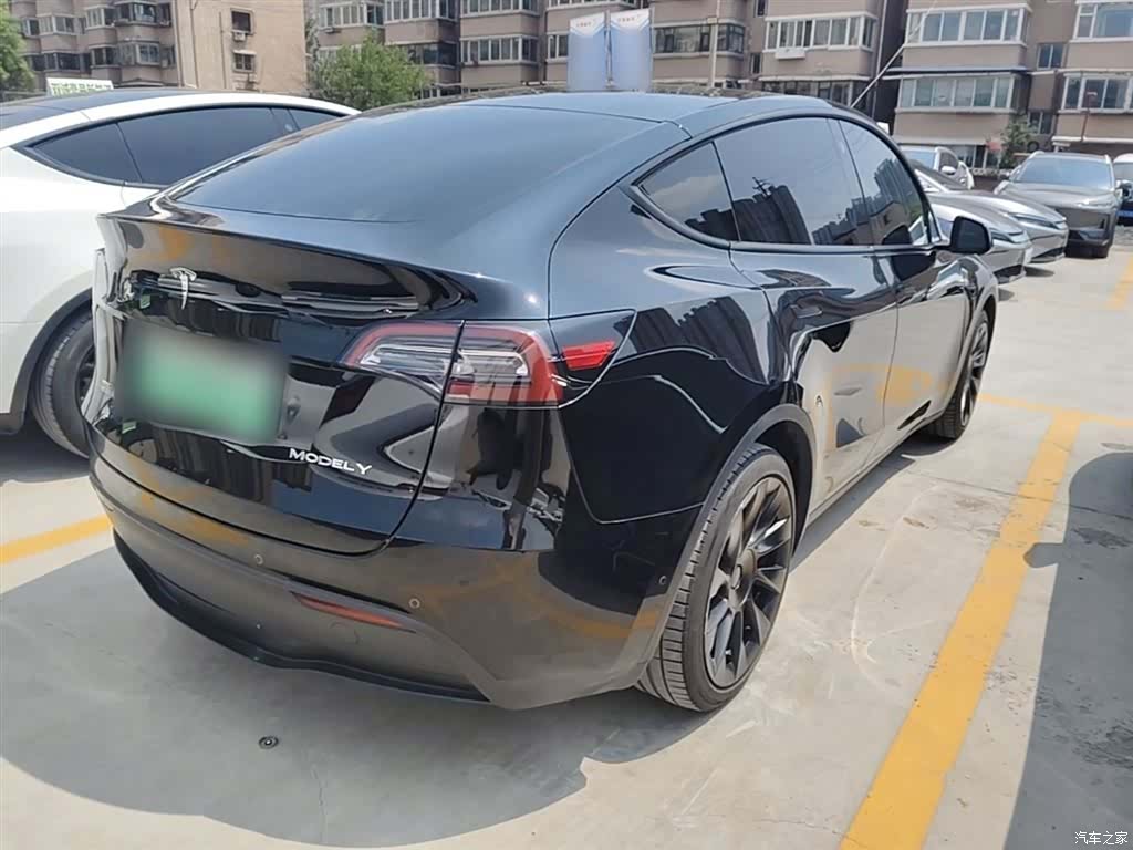 Tesla Model Y, 2022 7