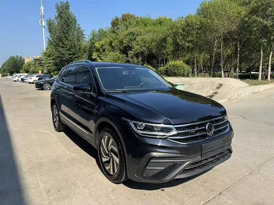 Volkswagen Tiguan L