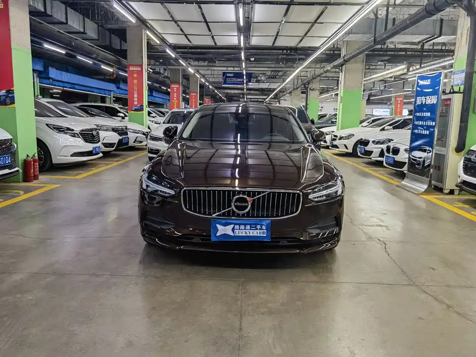 Volvo S90