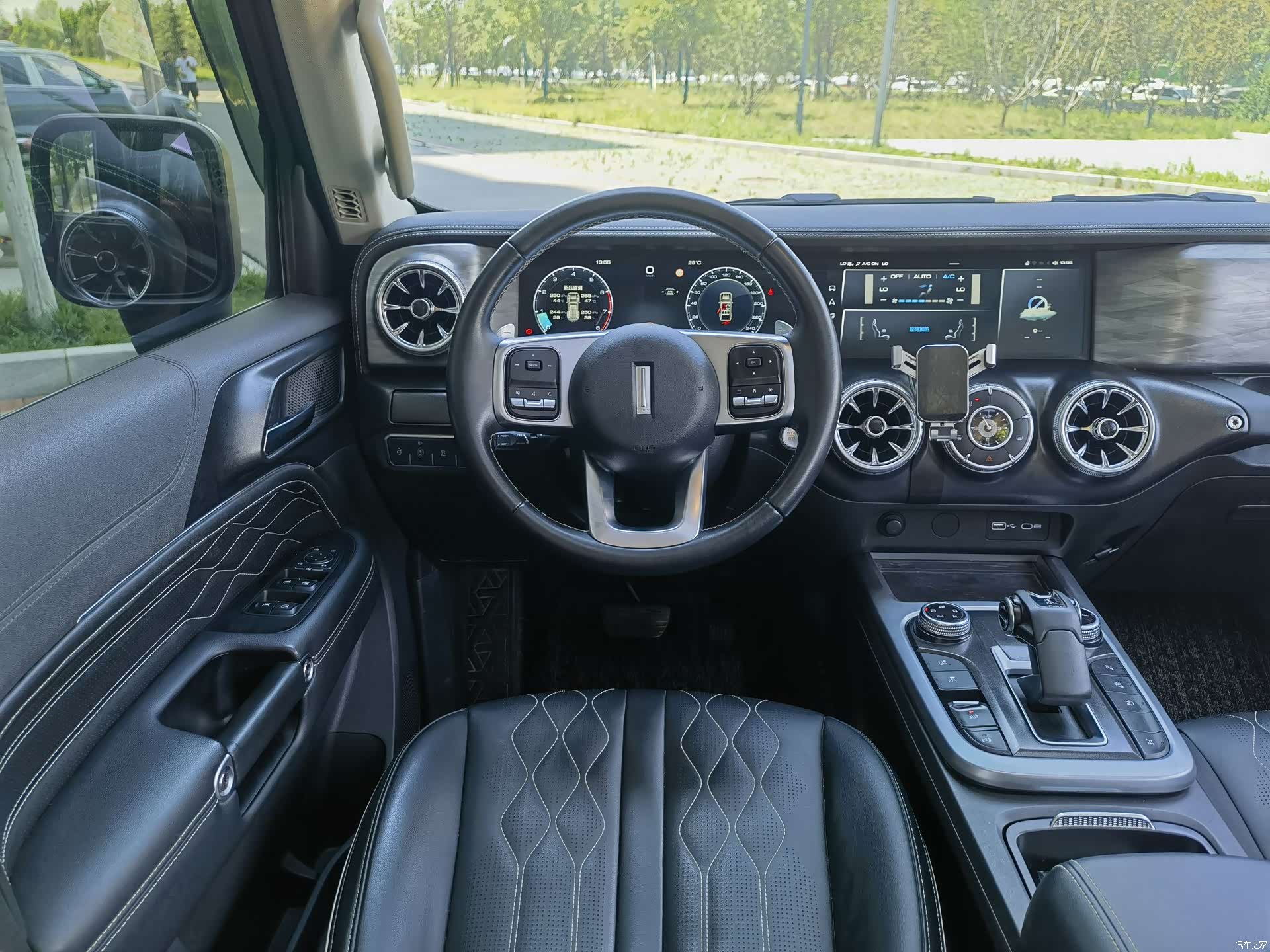 Tank 300, 2021 10