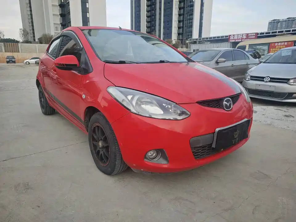 Mazda 2