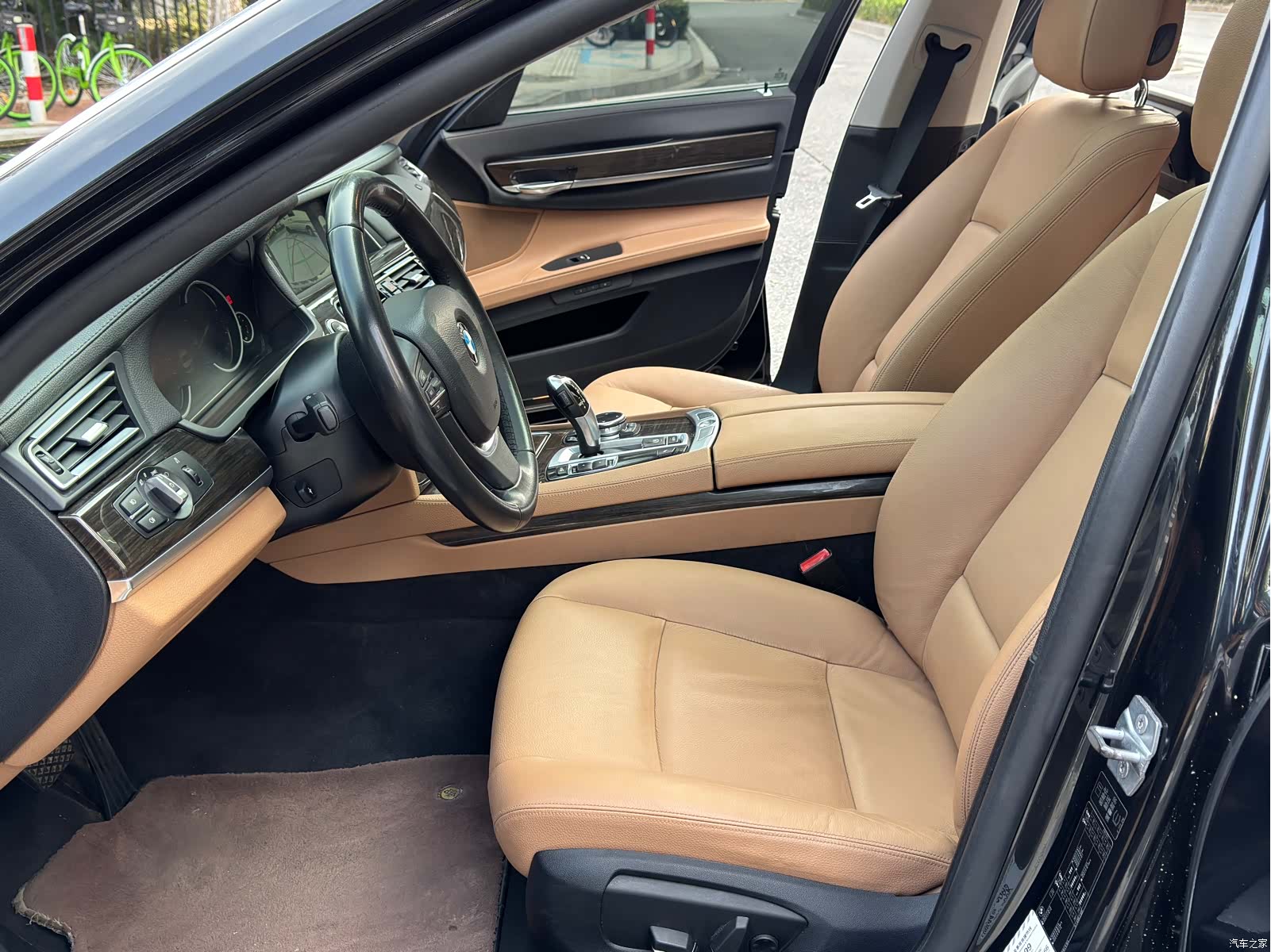 BMW 7 Series, 2014 8