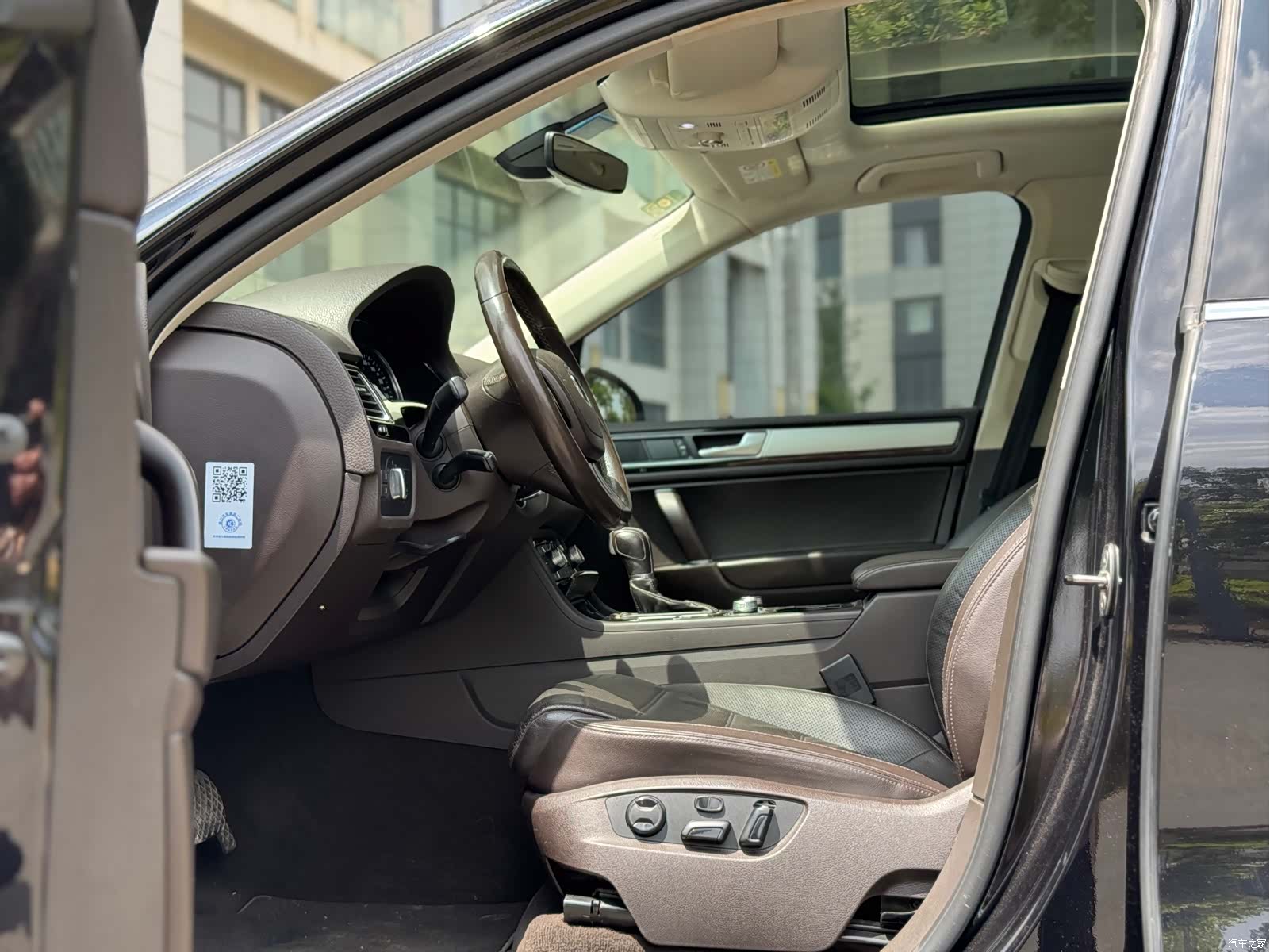 Volkswagen Touareg, 2017 все фото