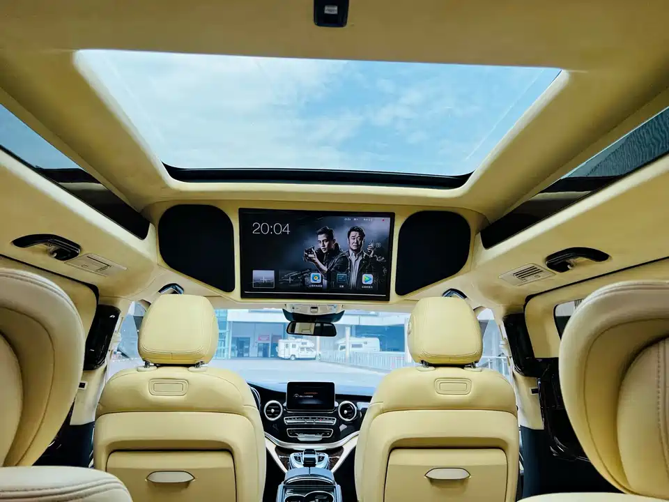 Mercedes-Benz V-class