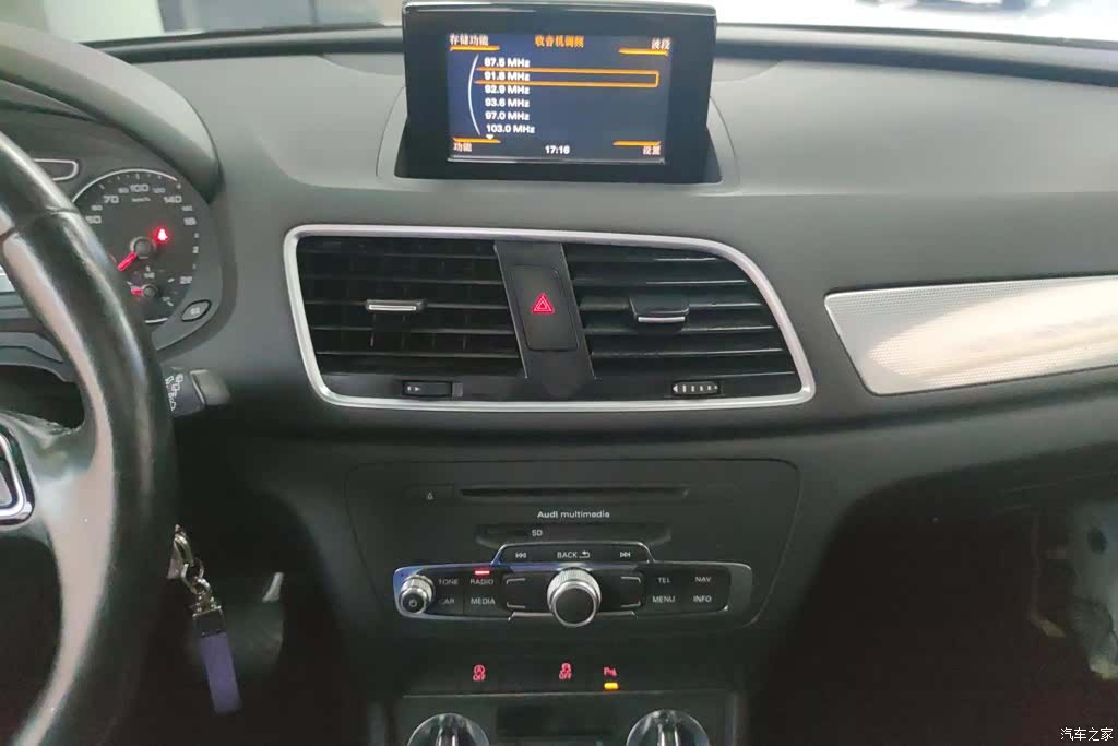 Audi Q3, 2015 13