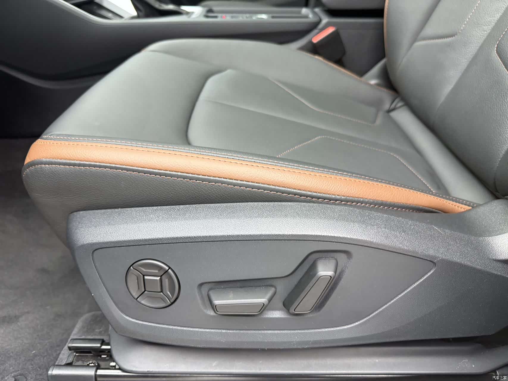 Audi Q3, 2022 12