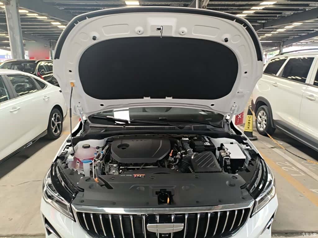 Geely Emgrand, 2026 20