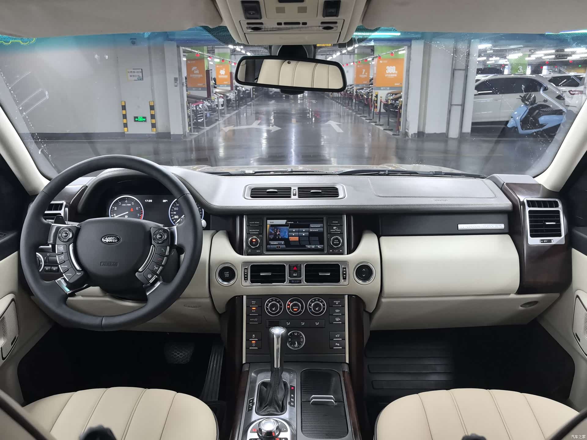 Land Rover Range Rover, 2011 8