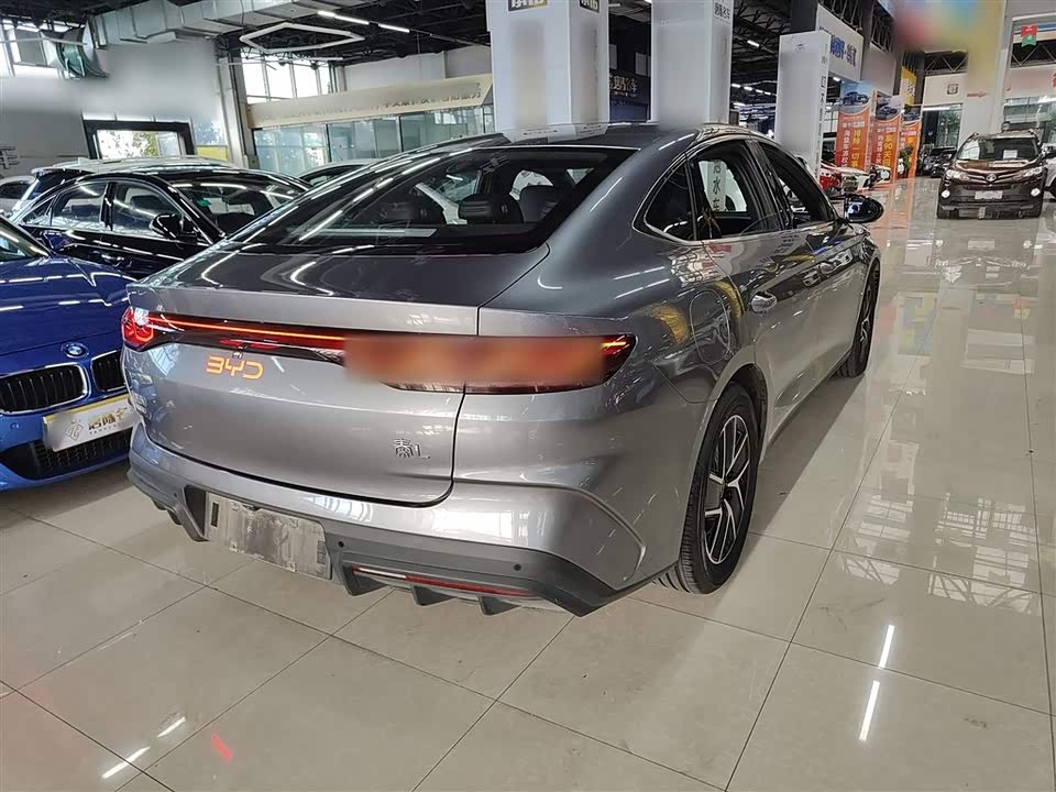 BYD Qin L