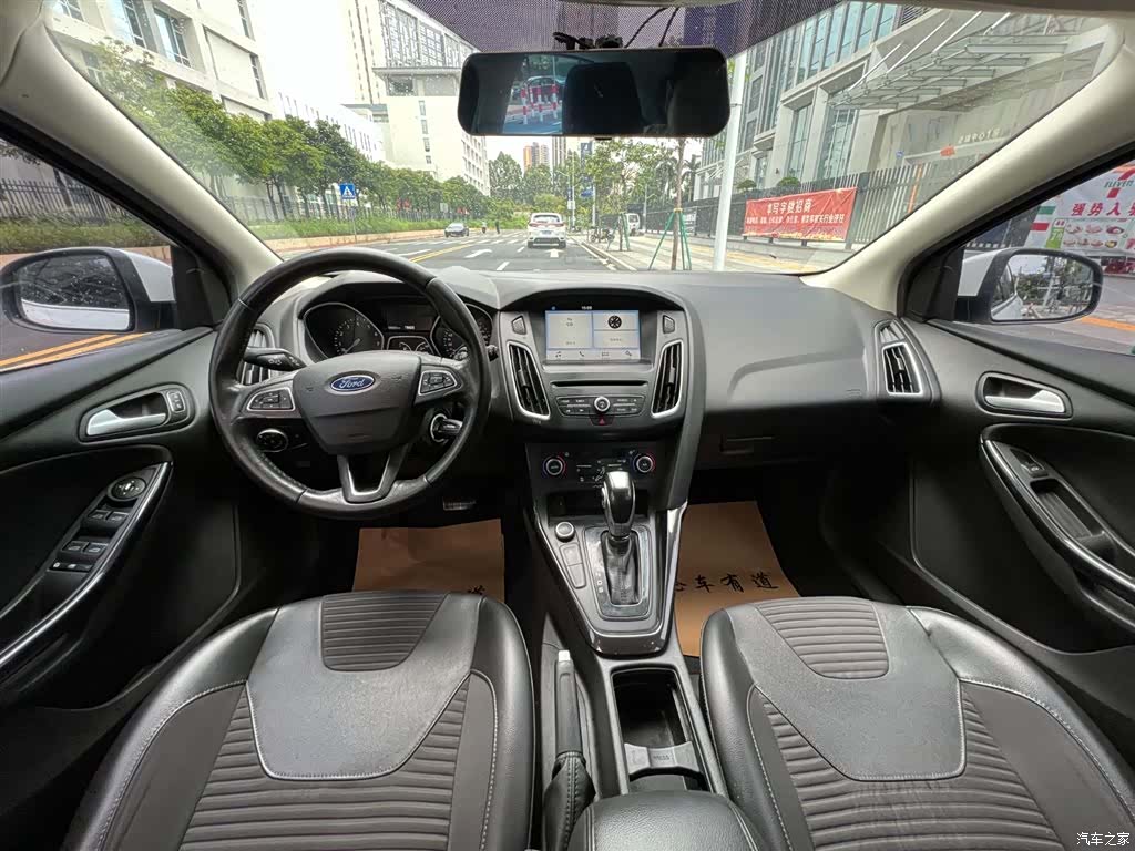 Ford Focus, 2018 все фото