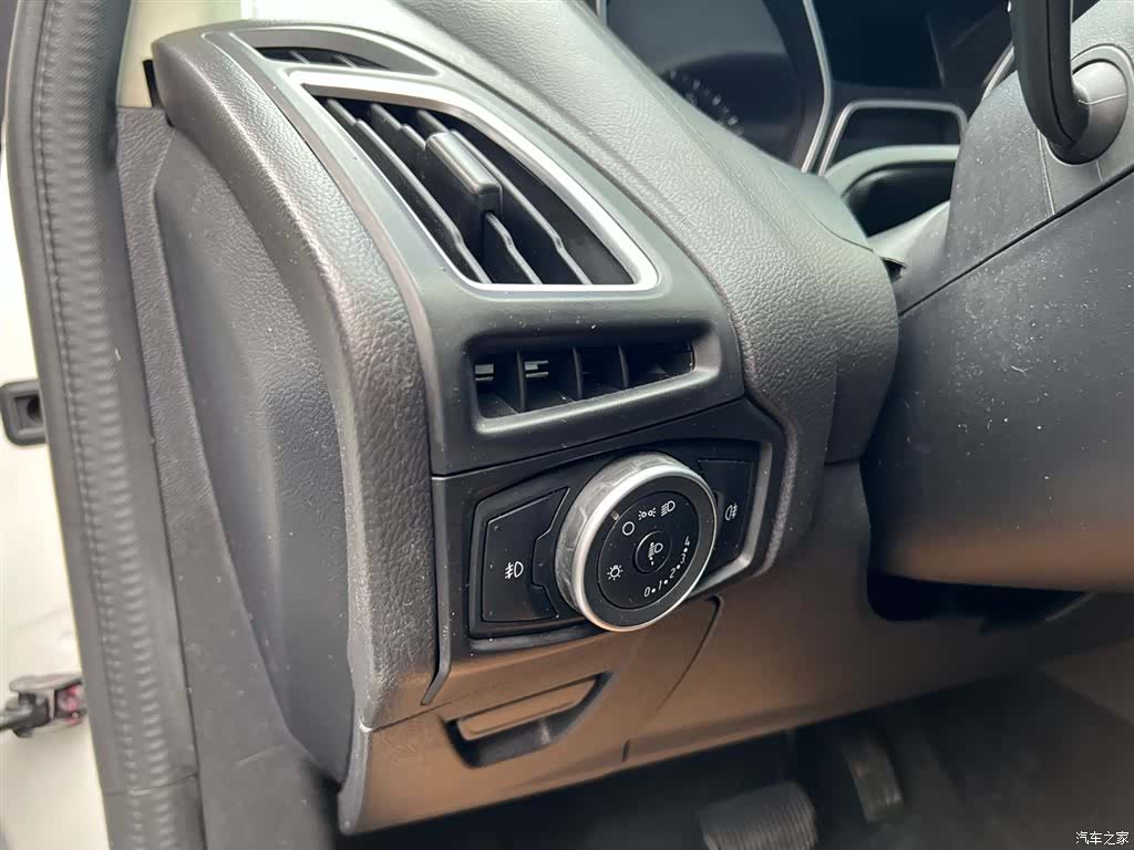 Ford Focus, 2018 8