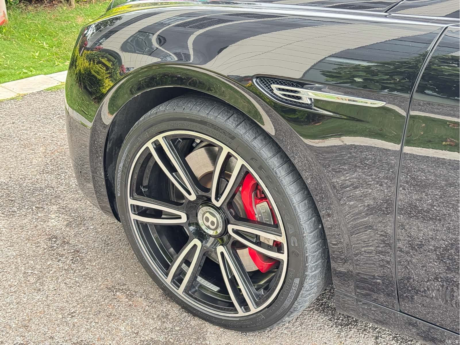 Bentley Flying Spur, 2020 17