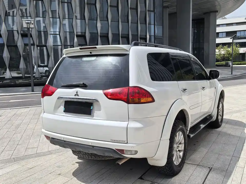 Mitsubishi Pajero Jinchang
