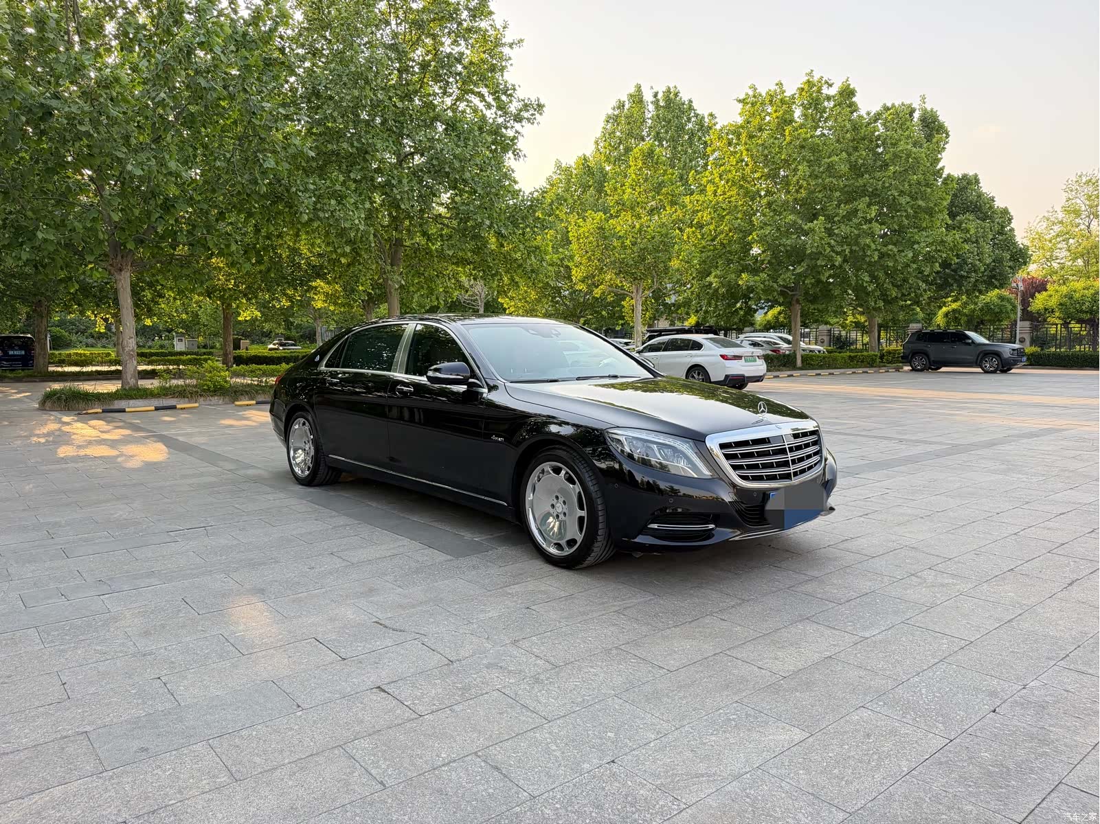 Maybach S-Class, 2015 3