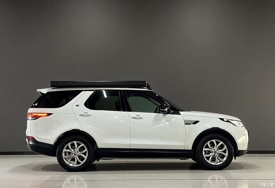 Land Rover Discovery, 2019 3