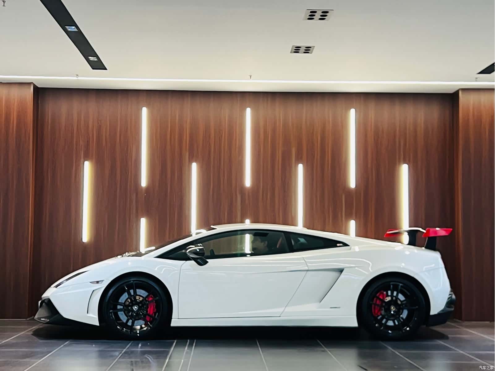 Lamborghini Gallardo, 2013 все фото