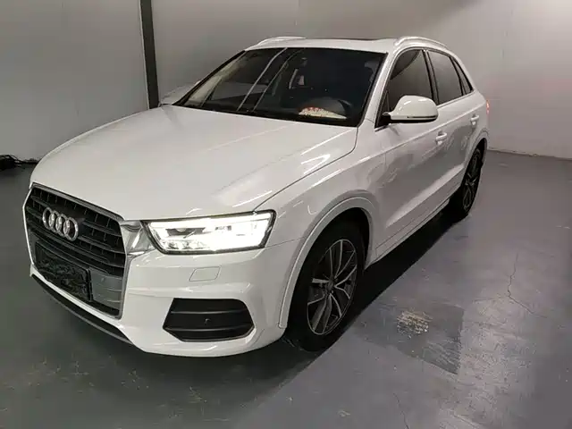 Audi Q3 2018 — купить из Китая под заказ