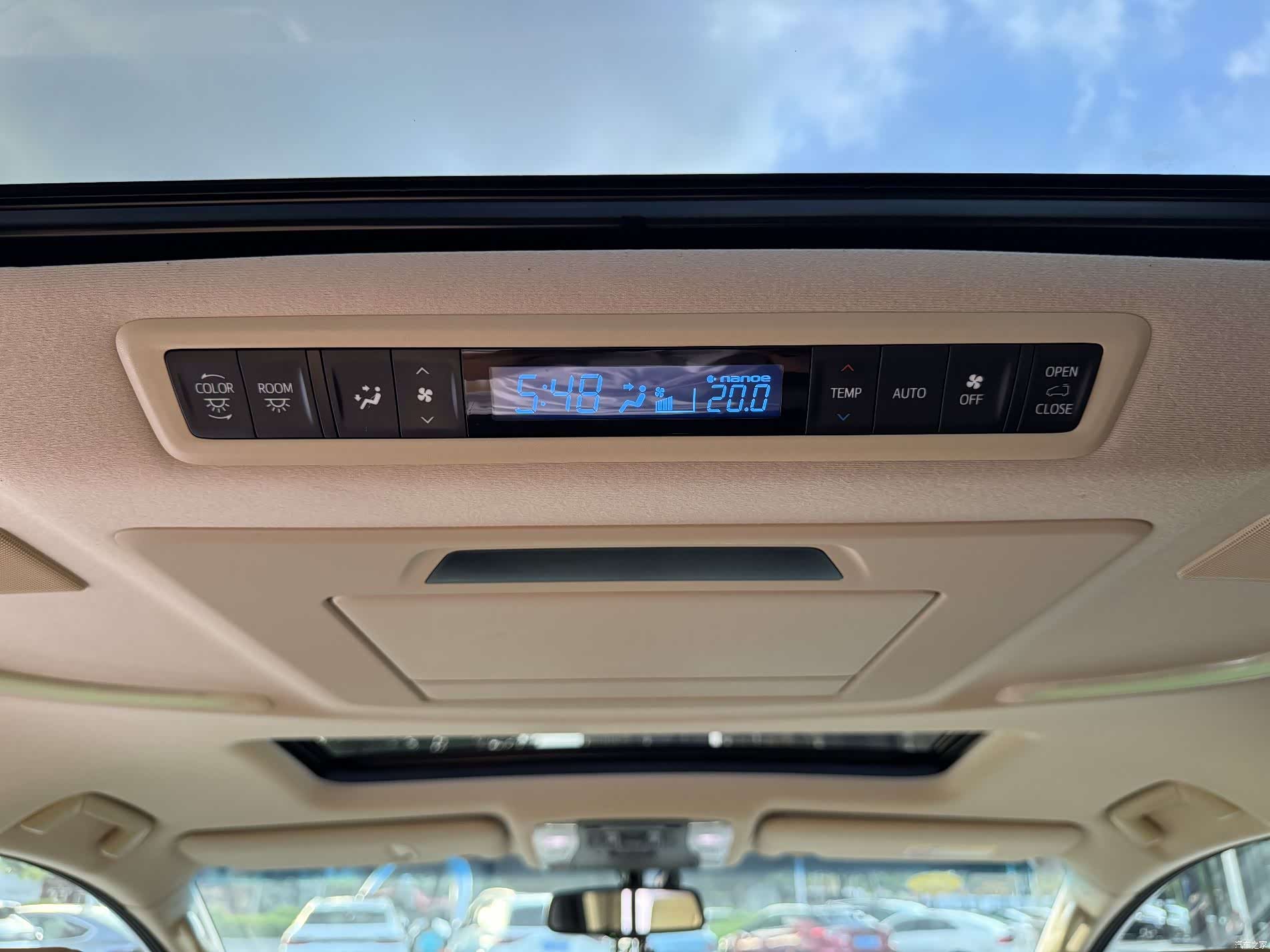 Toyota Alphard, 2017 15