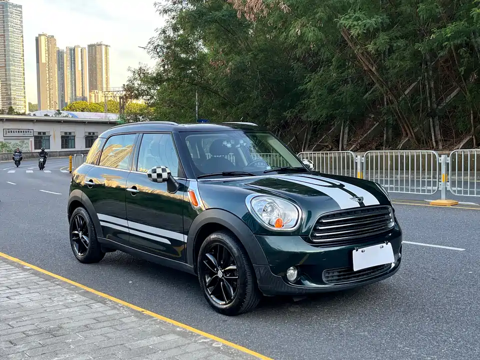 MINI COUNTRYMAN
