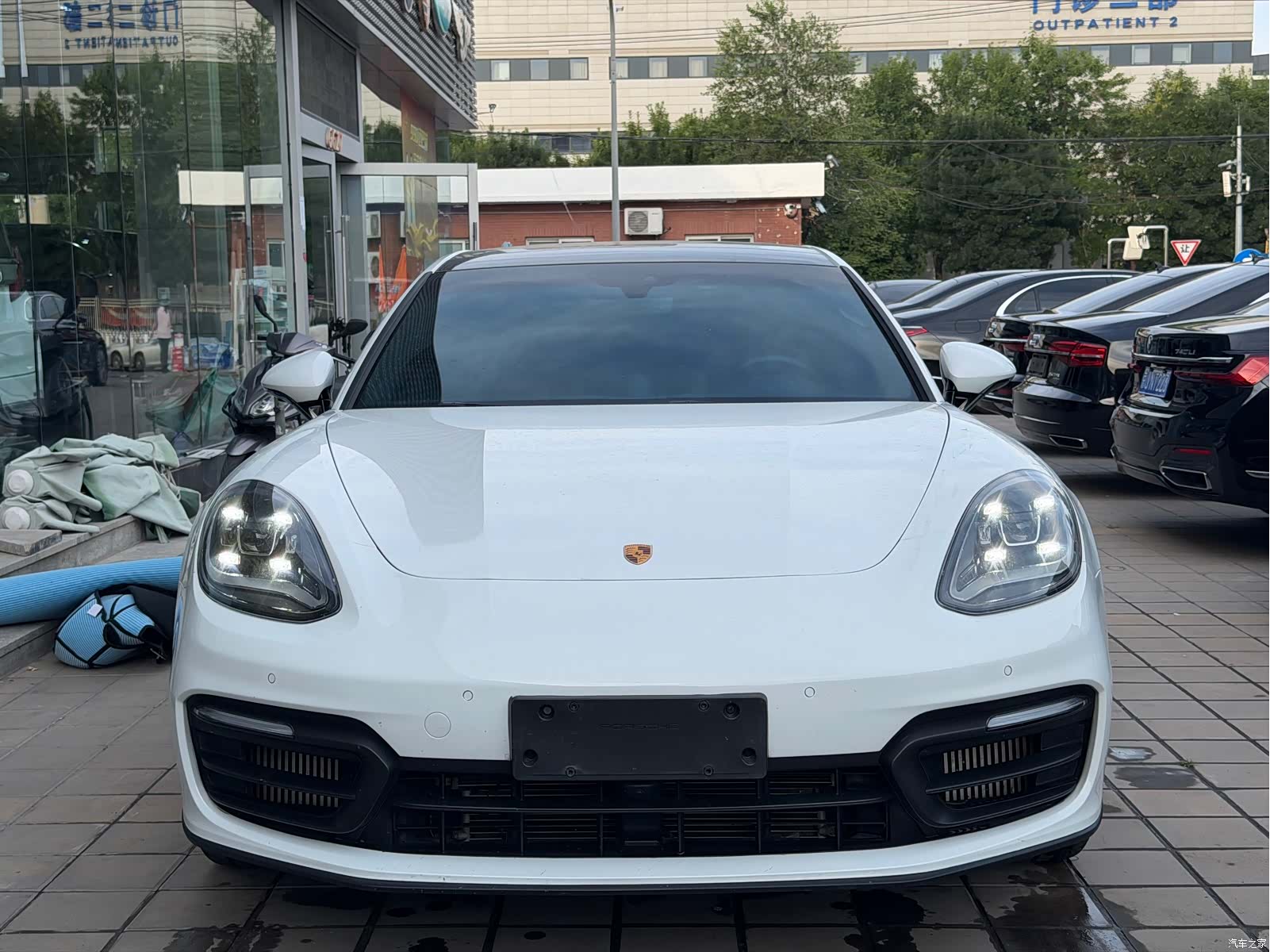 Porsche Panamera, 2023 2