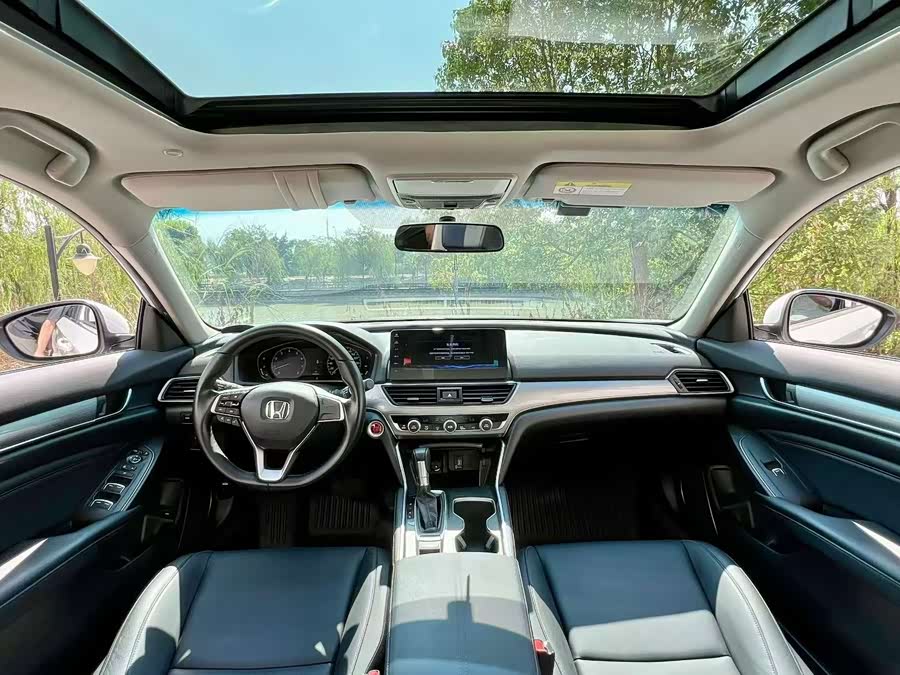 Honda Accord 2022, фото 4