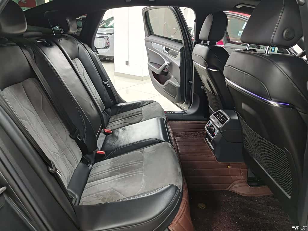 Audi A6L, 2022 11