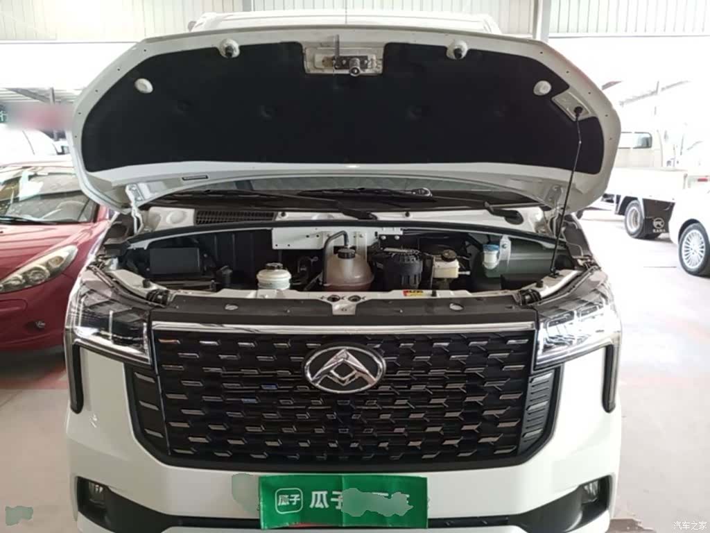 Maxus V80, 2025 16