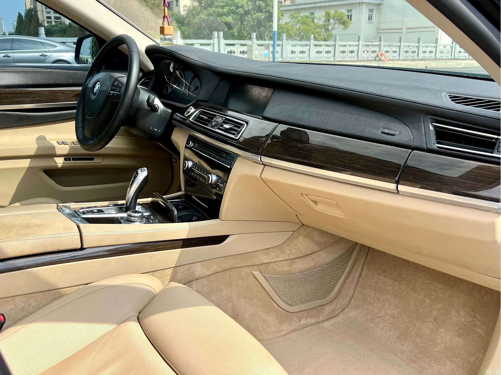 BMW 7 Series, 2013 6
