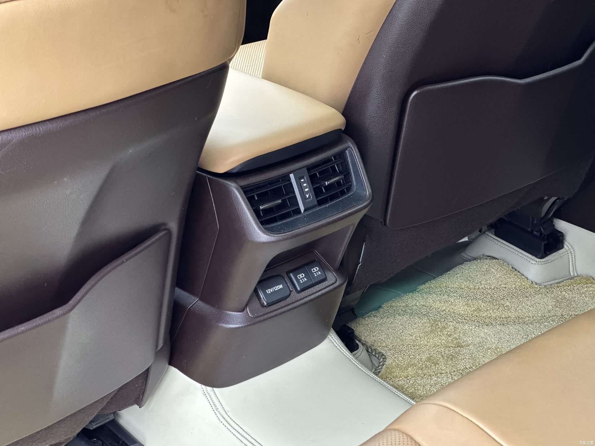 Lexus ES, 2021 10