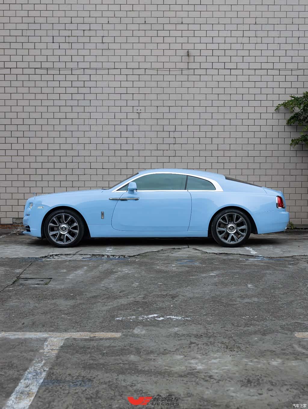 Rolls-Royce Wraith, 2022 7