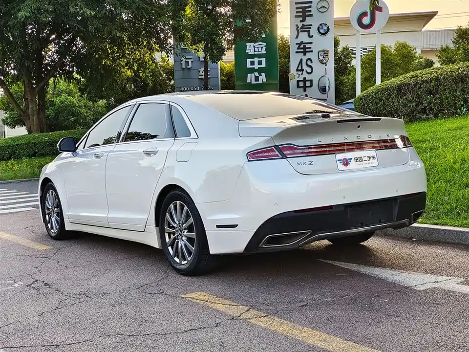 Lincoln MKZ