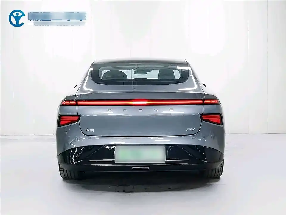 XPENG P7