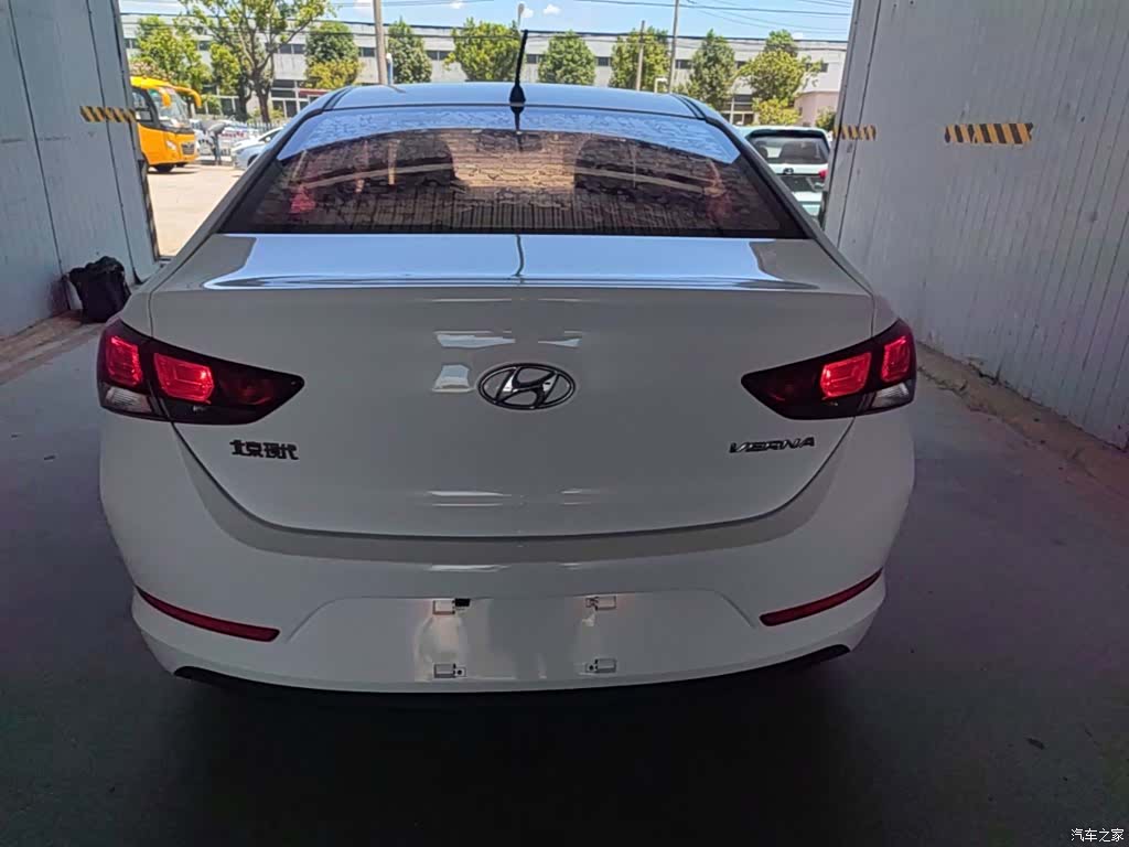 Hyundai GLS, 2017 6