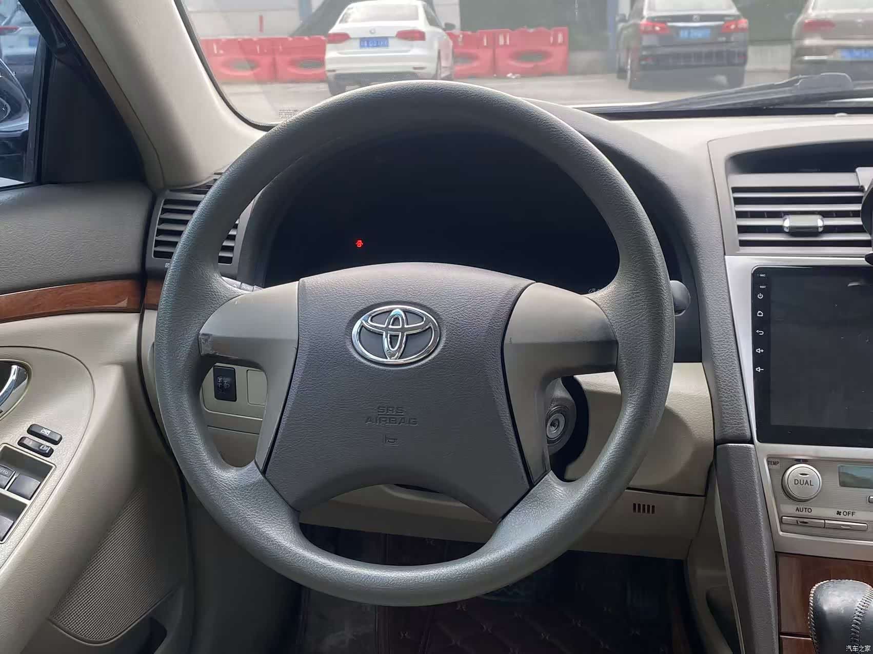 Toyota Camry, 2013 21