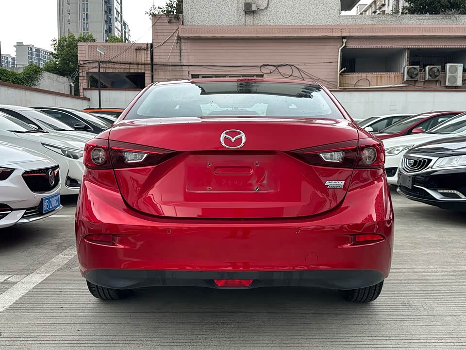 Mazda 3 Angkesaila