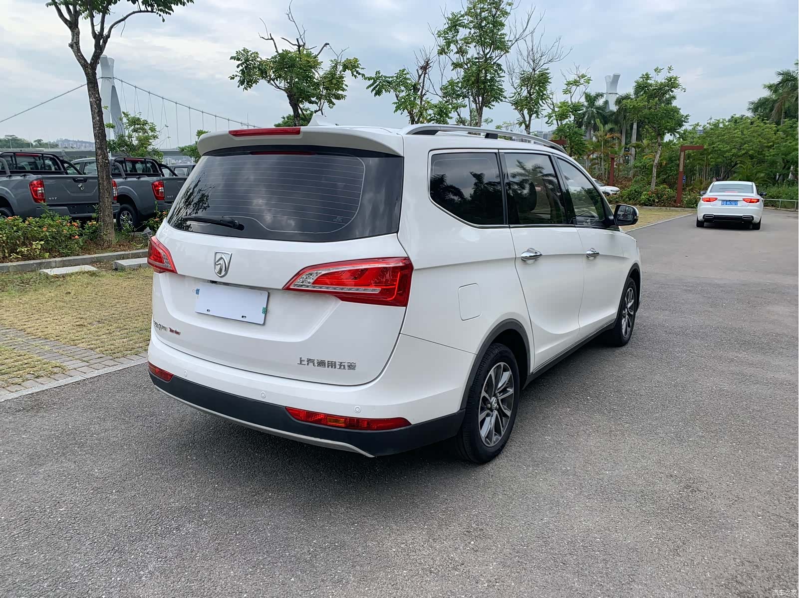 Wuling 730, 2018 4